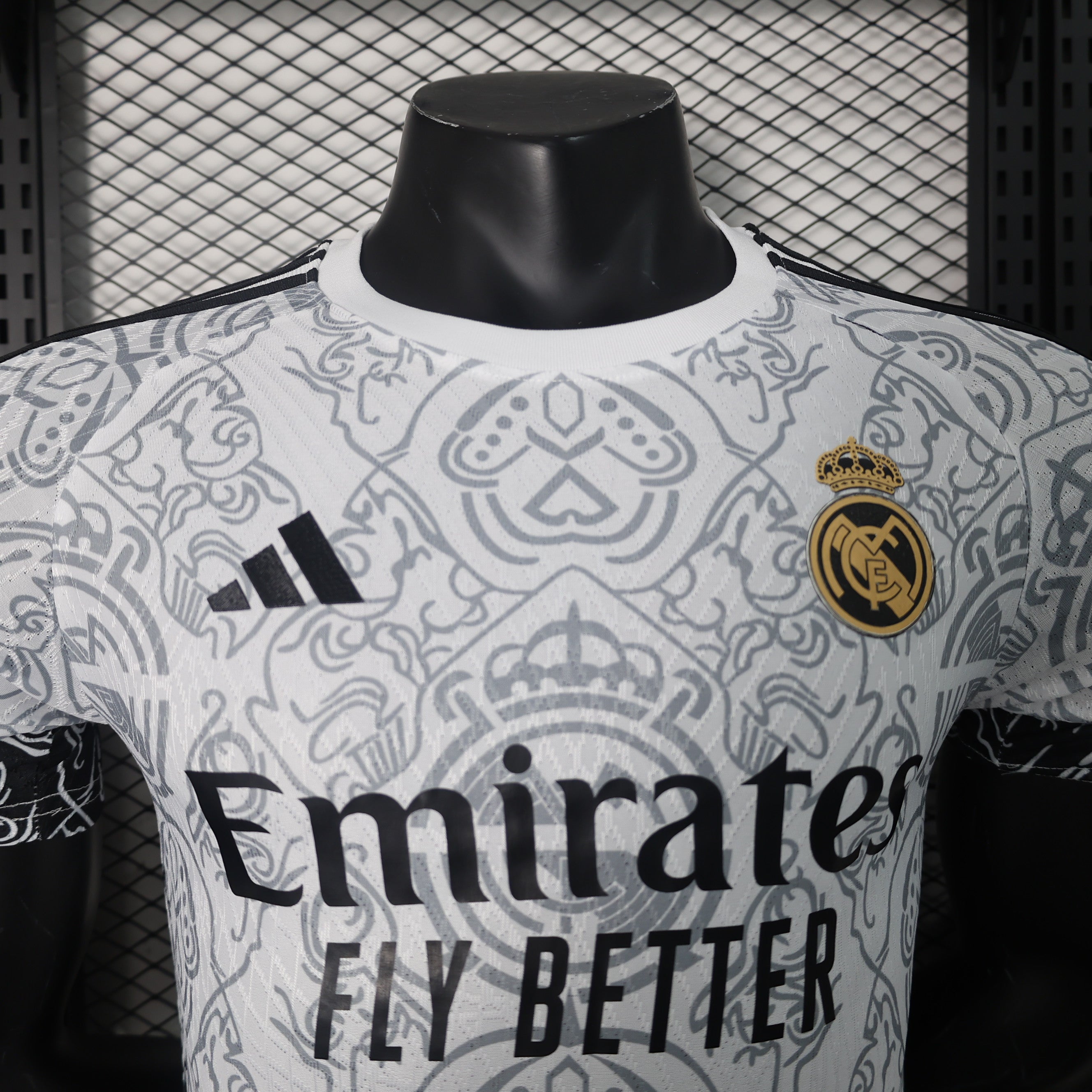 REAL MADRID CAMISETA DE ENTRENAMIENTO I 23/24 HOMBRE