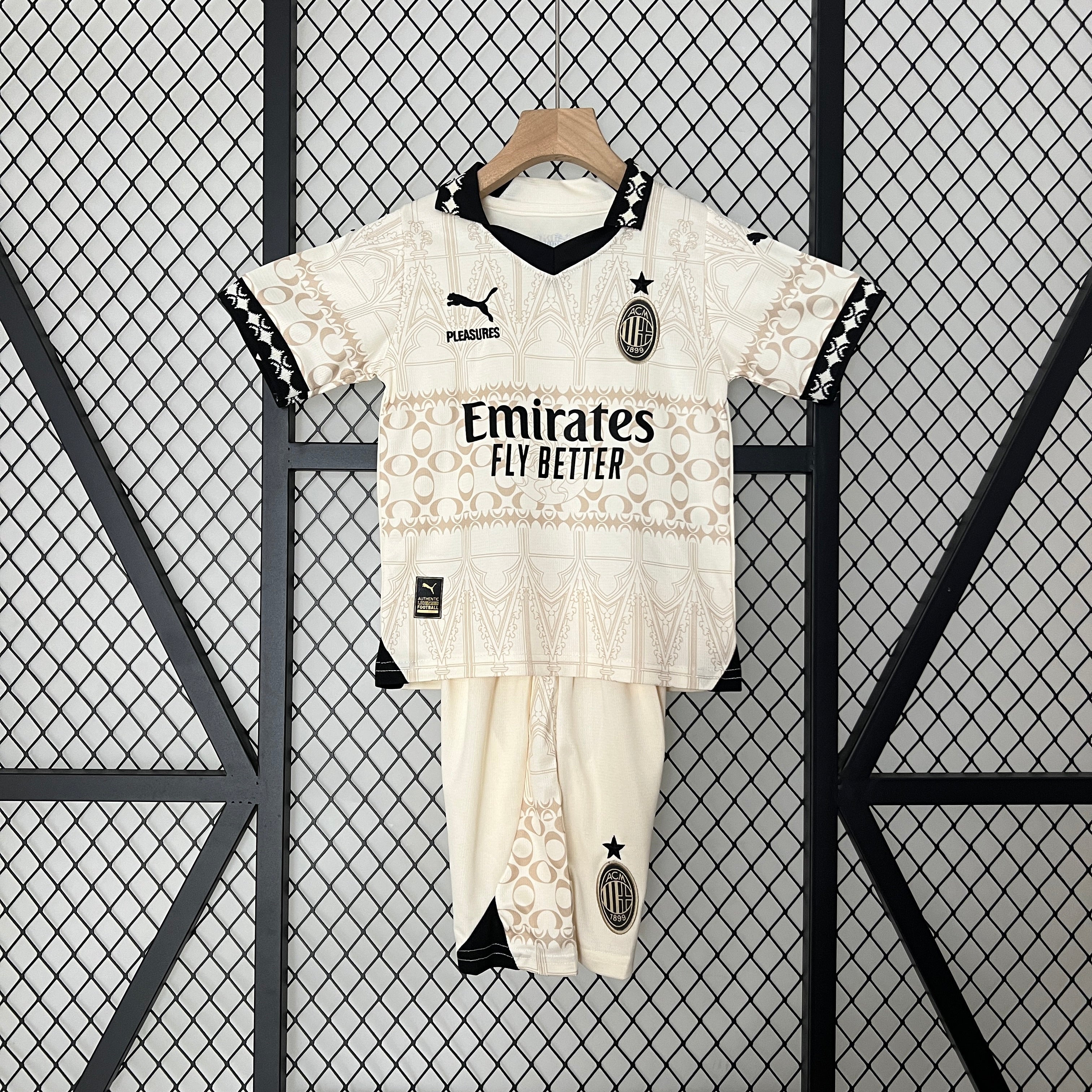 CAMISETA MILAN BEIGE 24/25 CONJUNTO INFANTIL