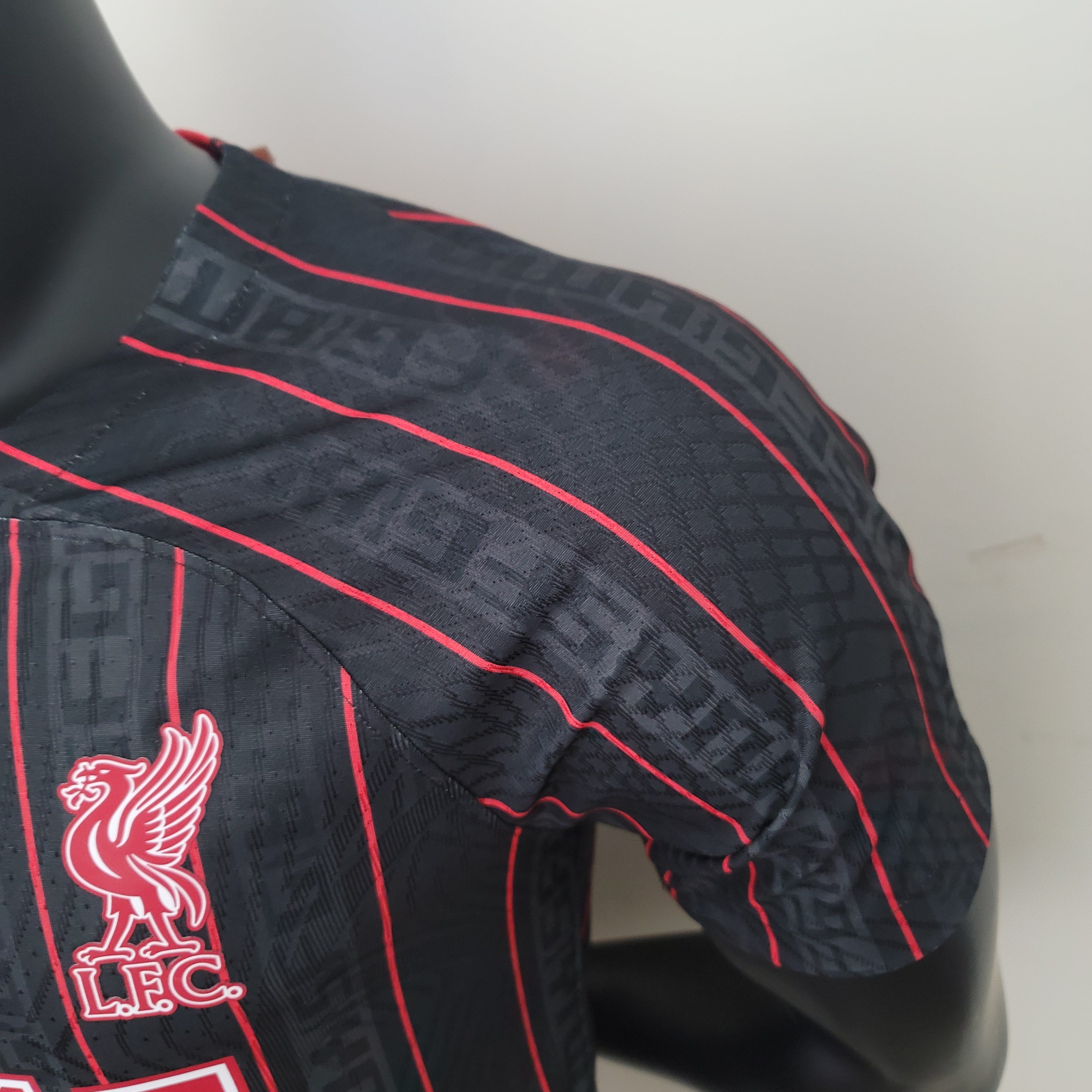 LIVERPOOL SPECIAL EDITION I 23/24 MEN (PLAYER VERSION)