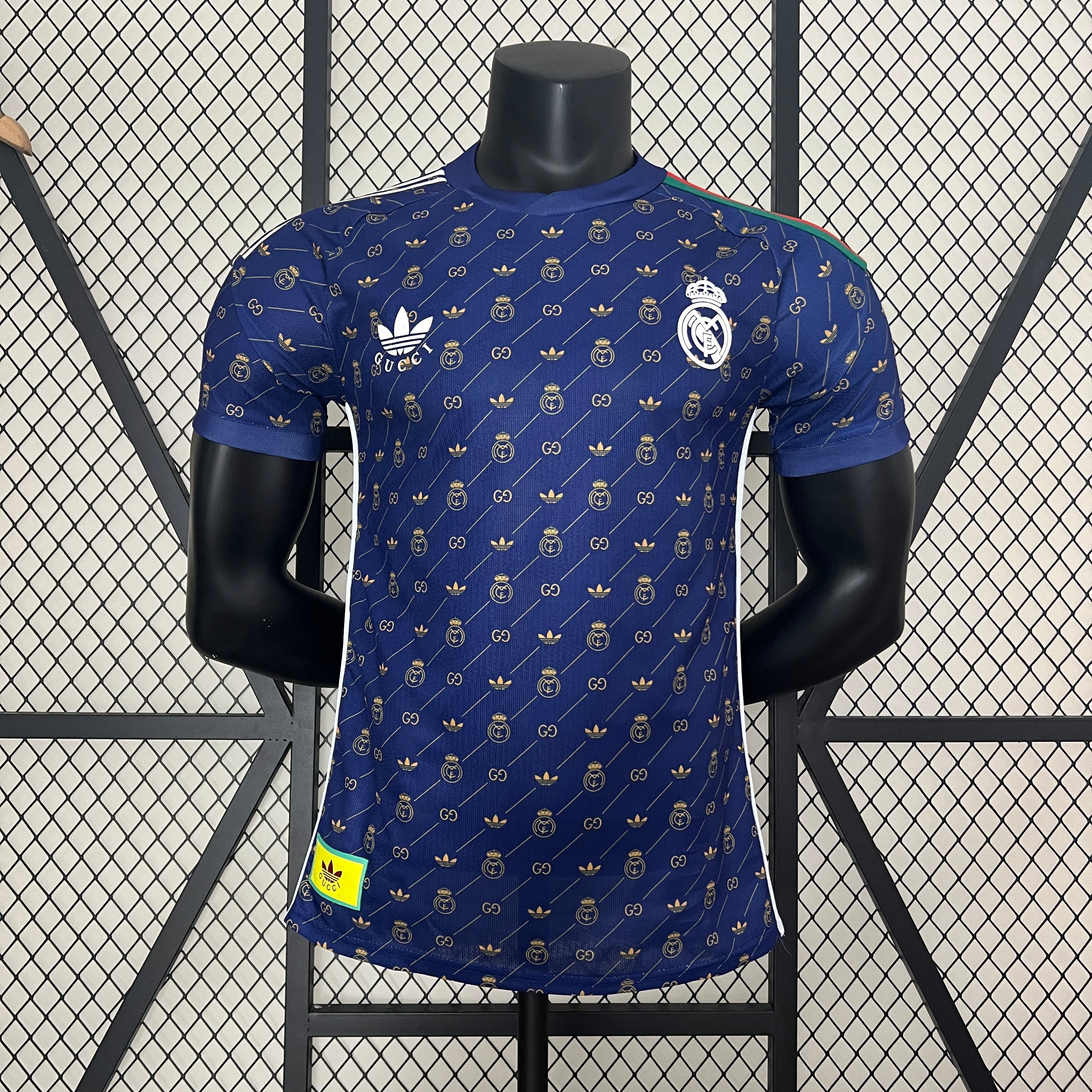 CAMISETA REAL MADRID EDICIÓN LIMITADA AZUL 24/25 HOMBRE (VERSIÓN JUGADOR)