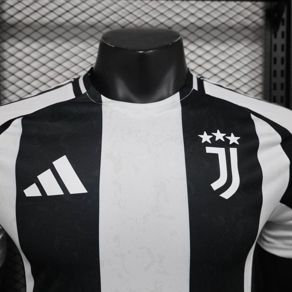 CAMISETA JUVENTUS I 24/25 HOMBRE (VERSIÓN JUGADOR)